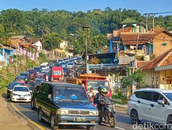 Polisi Siapkan Rekayasa Lalin Urai Kepadatan di Nagreg dan Ciwidey
