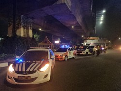 Patroli Malam Jelang Lebaran, Polisi Pelototi Rumah Kosong di Kota Bogor