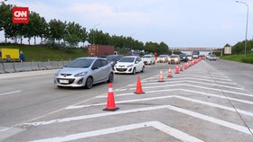 VIDEO: Imbau Pemudik Tak Pindah Jalur Di Tol, Kakorlantas: Ya Sabar