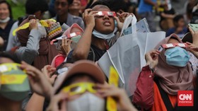 FOTO: Menyambut Gerhana Matahari Hibrida di Planetarium Jakarta