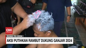 VIDEO: Aksi Putihkan Rambut Siap 