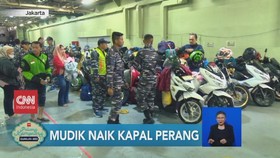 VIDEO: Sensasi Mudik Dengan Kapal Perang