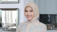 5 Potret Erina Gudono Cantik Berhijab, Diduga Netizen Sudah Hamil