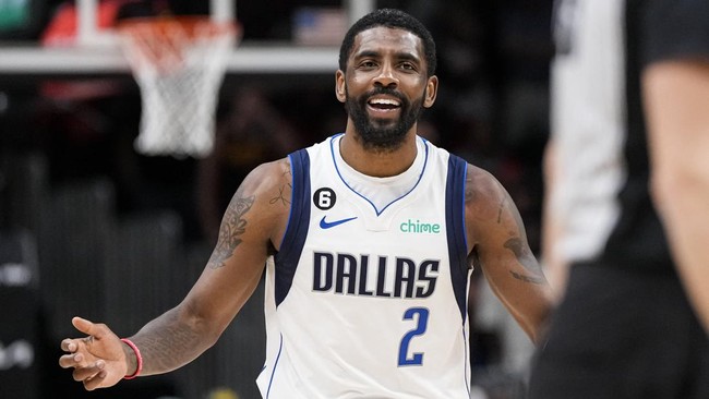 Bintang NBA Kyrie Irving membuktikan tanggung jawab profesional dan urusan keimanan bisa jalan secara beriringan.