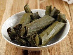 3 Cara Bikin Lontong yang Pulen Harum