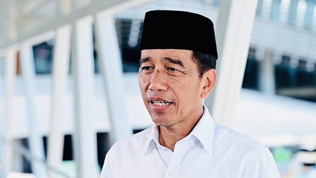 Presiden Joko Widodo menegaskan ASEAN tak boleh menjadi proksi pihak mana pun. Ia melontarkan pernyataan itu saat ditanya mengenai China.