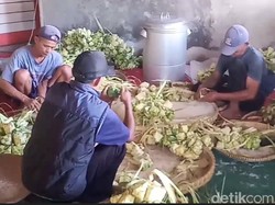Ketupat Tanjung, Dimasak Pakai Air dari Mata Air Legendaris Tasik