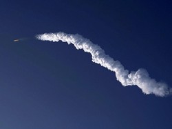 Roket Raksasa SpaceX Meledak Picu Hujan Debu, Warga Ketakutan