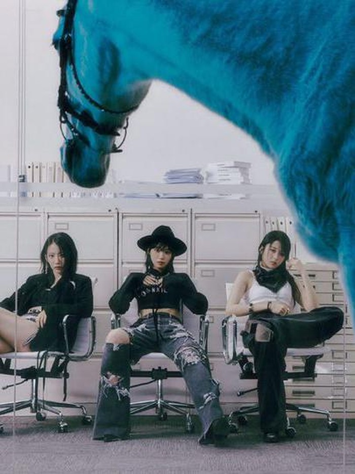 Sementara itu, full album pertama LE SSERAFIM direncanakan rilis pada tanggal 1 Mei 2023, pukul 18.00 KST./ foto: instagram.com/le_sserafim