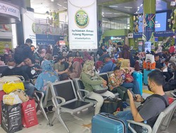 H-1 Lebaran, 18.500 Orang Masih Berangkat Mudik dari Stasiun Gambir