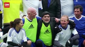 VIDEO: 8 Nakes Argentina Diadili Atas Meninggalnya Maradona
