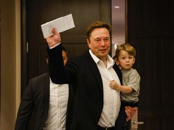 Elon Musk Beli Komplek Perumahan Rp 550 M untuk 11 Anak & 2 dari 3 Ibu Anaknya