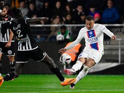 Angers Vs PSG: 2 Gol Mbappe Menangkan Les Parisiens