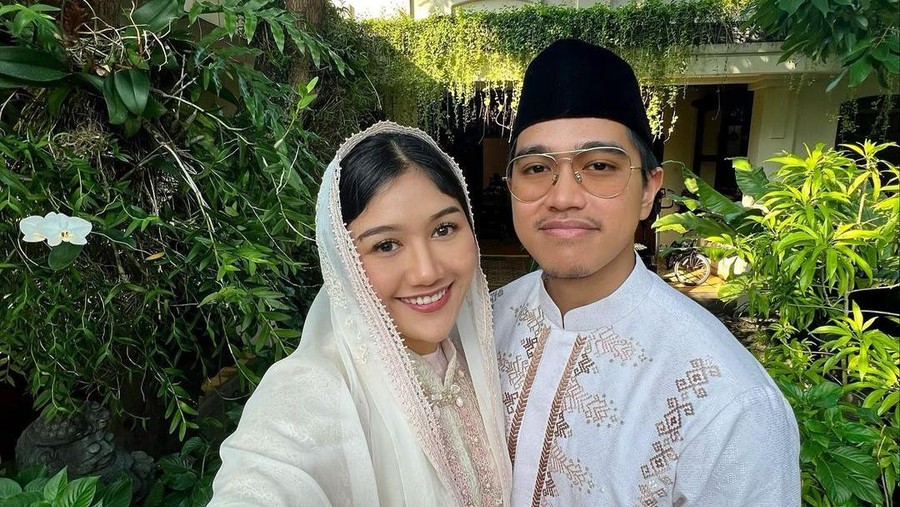Erina Gudono posting bareng Lebaran dengan Kaesang.