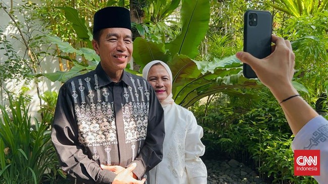 Kedatangan Presiden Jokowi ke Labuan Bajo kali ini untuk agenda pribadi. Belum diketahui pasti sampai kapan Presiden Jokowi berada di Labuan Bajo.