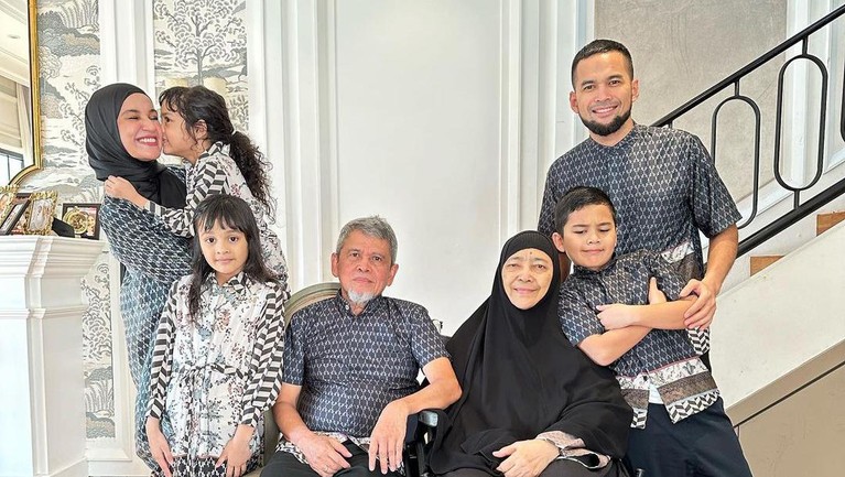 Lebaran Artis