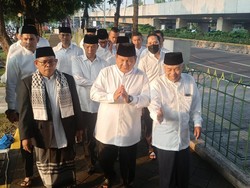 Prabowo Subianto Salat Idul Fitri di Masjid Agung Al-Azhar
