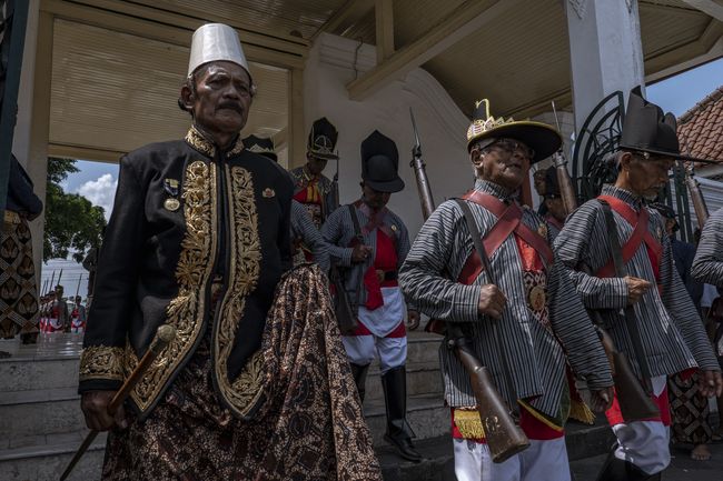 Raja Terkaya RI Bagi-Bagi Duit Rp20 M, Agar Rakyat Tak Menderita