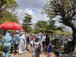 TPU Panaikang Makassar Ramai Didatangi Peziarah di Hari Raya Idul Fitri