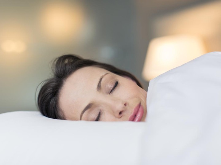 Ini Alasan Mengapa Wanita Sebaiknya Tidak Memakai Bra Saat Tidur