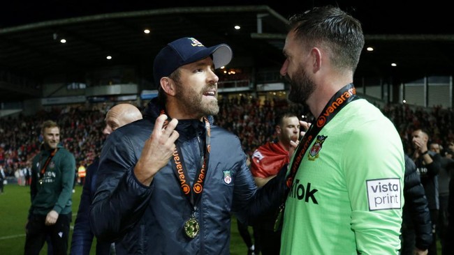 Pemilik Wrexham Ryan Reynolds telah mengirim pesan secara langsung kepada kiper Manchester United Nathan Bishop yang melakukan aksi 'brutal' di laga uji coba.
