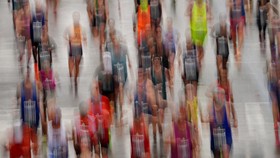 TNI AD menjelaskan insiden viral perwira tinggi Brigjen Yuniar di Mandiri Jogja Marathon 2026, yang melibatkan ajudan tanpa BIB atau tanda peserta lomba.
