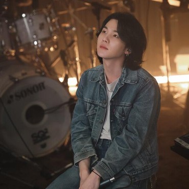 Lirik Lagu Amygdala - Agust D