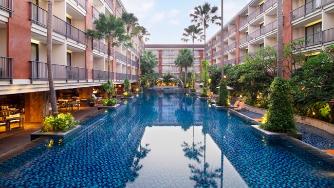 Berbagai benefit tambahan disediakan Swiss-Belhotel Tuban, Bali, bagi tamu yang memesan kamar secara langsung melalui situs resmi untuk tiga malam sekaligus.