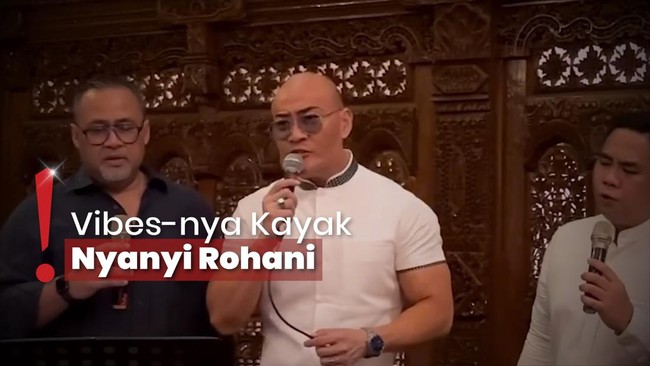 Sholawatan Penuh Penghayatan, Deddy Corbuzier Bikin Netizen Kaget