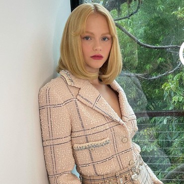 Sosok Emma Laird yang Dituding Jadi Penyebab Joe Alwyn & Taylor Swift Putus