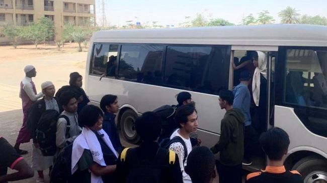 Menlu Ungkap 538 WNI di Sudan Dievakuasi, Mayoritas Mahasiswa