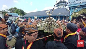 Riuh Berebut Gunungan Grebeg Syawal di Solo, Memaknai Perjalanan Waktu