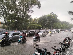 Strategi BPBD Jabar Hadapi Musim Hujan dan Potensi Bencana Alam