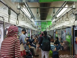 Ramai Keluhan Anker KRL Telat Datang atau Sesekali Berhenti, Ada Apa?