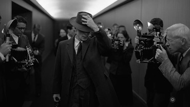 img-title 'Oppenheimer' Film Terbaik Oscar 2024