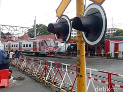 Pemotor Bandel, Pintu Perlintasan KA Malioboro Akhirnya Ditutup