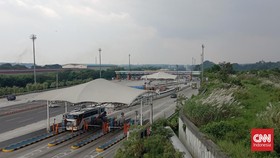 Persiapan Contra Flow, Exit GT Cikampek dari Jakarta Tersisa 2 Gerbang