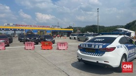 One Way Arus Balik Tol Kalikangkung Arah Jakarta Resmi Diberlakukan