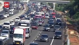 VIDEO: Tol Jakarta-Cikampek Padat Arus Mudik Dan Arus Liburan