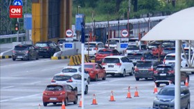 VIDEO: Kontraflow Diberlakukan Dari Gt Cikatama Ke Km 47 Senin Siang