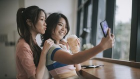 Ahli Ungkap Selfie Tak Berarti 'Narsis', Ada Makna yang Lebih Besar