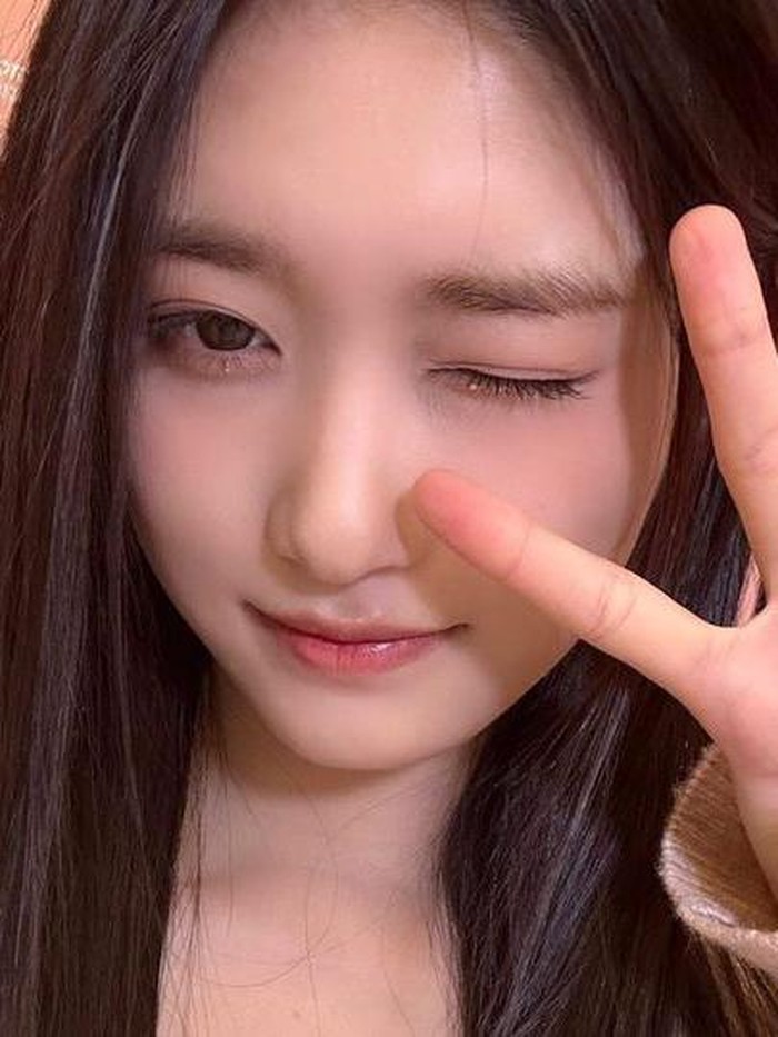 Leeseo merupakan vokalis sekaligus anggota termuda grup K-Pop 'IVE'./ foto: twitter.com/ive_twt