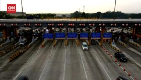VIDEO: Momen Arus Balik Di Gerbang Tol Cikatama Dari Udara
