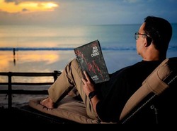 Tentang Buku Big Debt Crises yang Dibaca Anies Baswedan