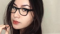 Jarang Tersorot! 7 Potret Cantik Anak Gadis David Bayu yang Kini Sudah Dewasa