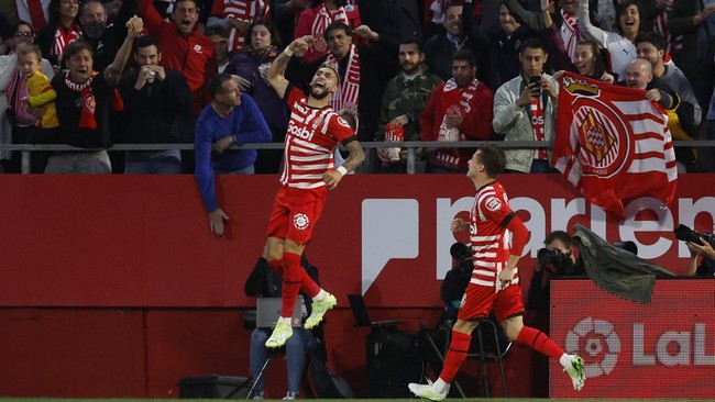 Striker Girona, Valentin Castellanos mencetak quattrick ke gawang Real Madrid. Namanya pun melejit jadi sorotan.