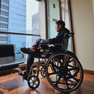 7 Potret Iqbal Pakula 'Cinta Fitri' Sebelum Meninggal, Tubuh Kurus & Wajah Pucat