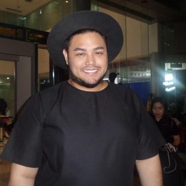 Reaksi Ivan Gunawan Usai Disebut Mirip Virgoun Last Child