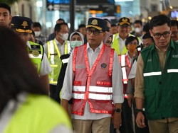 Menhub Sebut Kabar Baik Jumlah Penumpang di Bandara Soetta Naik 25%