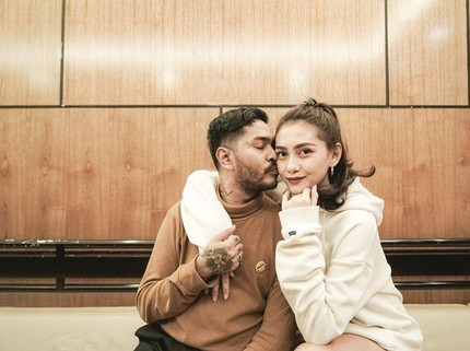 Onadio Leonardo Jadi Protektif saat Istri Hamil Anak Kedua Pasca 3 Kali Keguguran